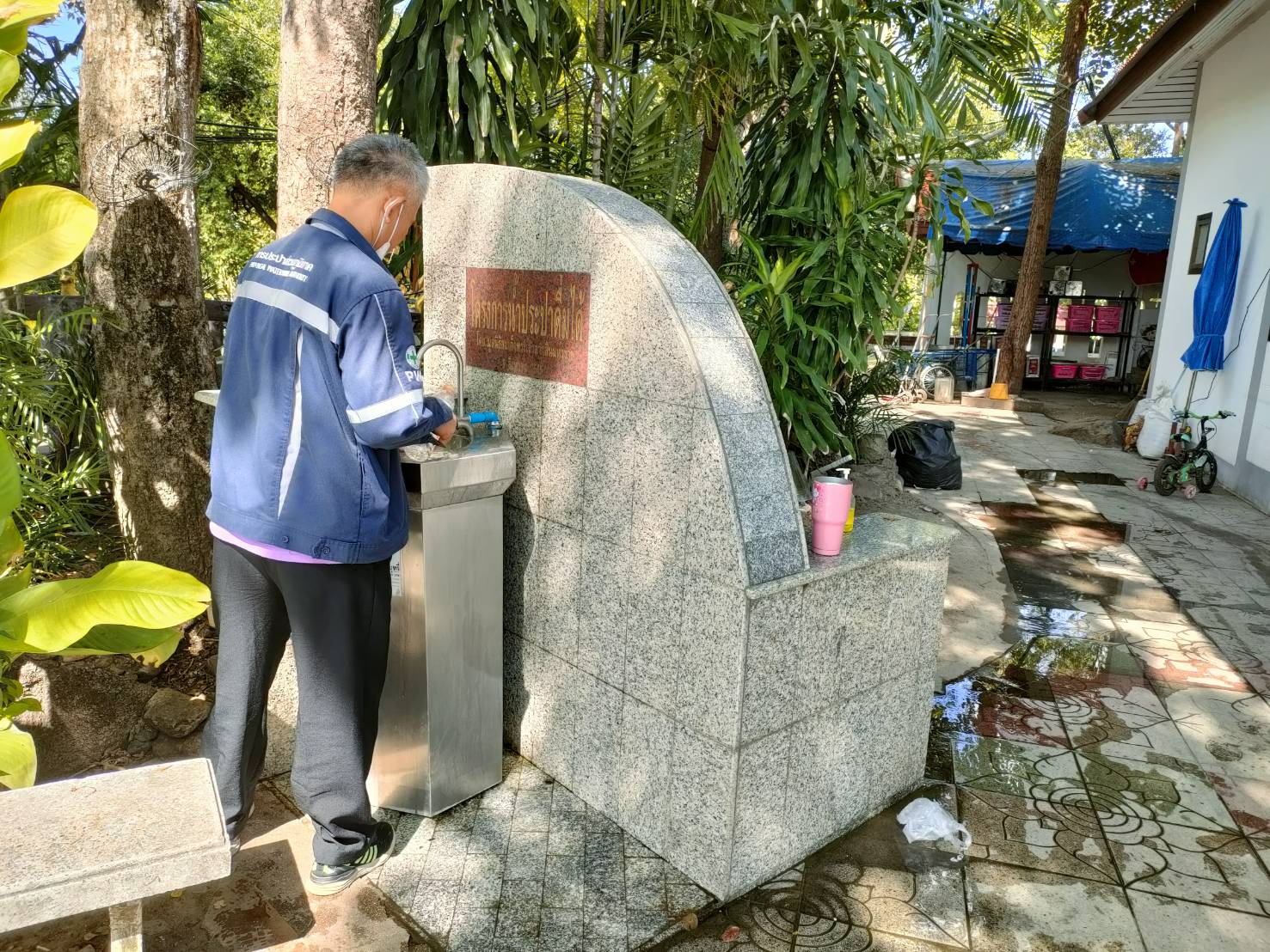 จุดน้ำประปาดื่มได้ ศาลพระเจ้าตากสินฯ