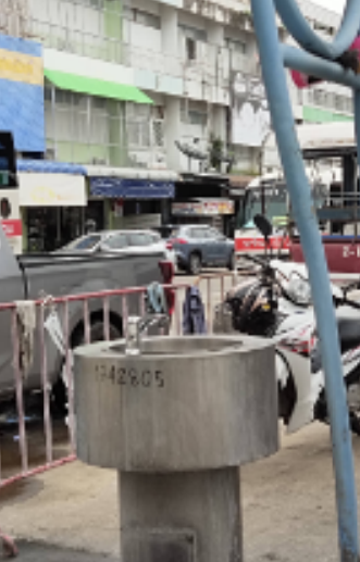 จุดน้ำประปาดื่มได้ บริเวณสนามกิฬาองค์การบริหารส่วน จ.สิงห์บุรี