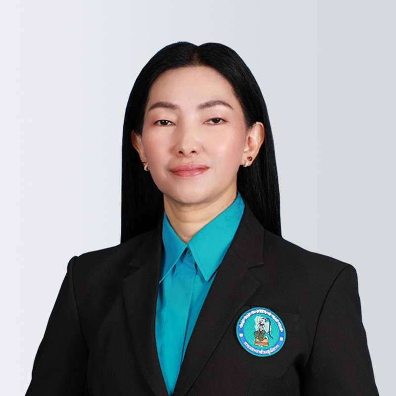 รูปที่ปรึกษา กปภ. (ช่วยผู้ว่าการปฏิบัติงานด้านกำกับกิจการและความยั่งยืนและด้านสื่อสารองค์กรและลูกค้าสัมพันธ์) นางเสาวภา สมุทรถา
