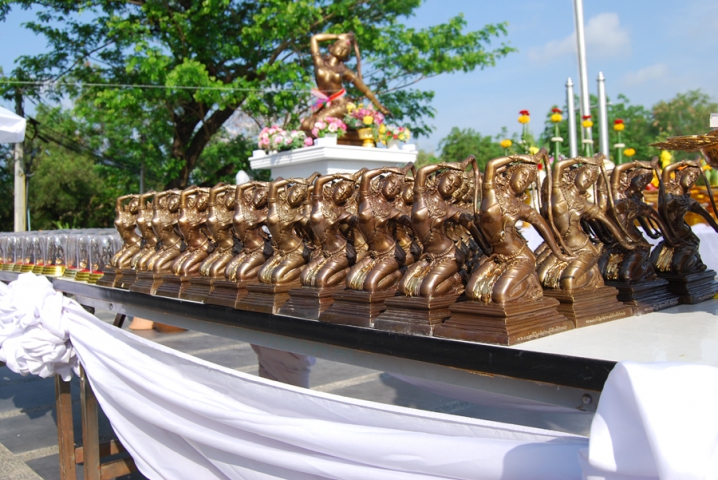 การประปาส่วนภูมิภาคเขต ๒ จัดพิธีตั้งศาลพระแม่ธรณีวิสุทธิสรรพสักขีบารมีธำรงชล เพื่อเป็นที่สักการะ และศูนย์รวมใจให้กับพนักงาน และผู้มาติดต่อ