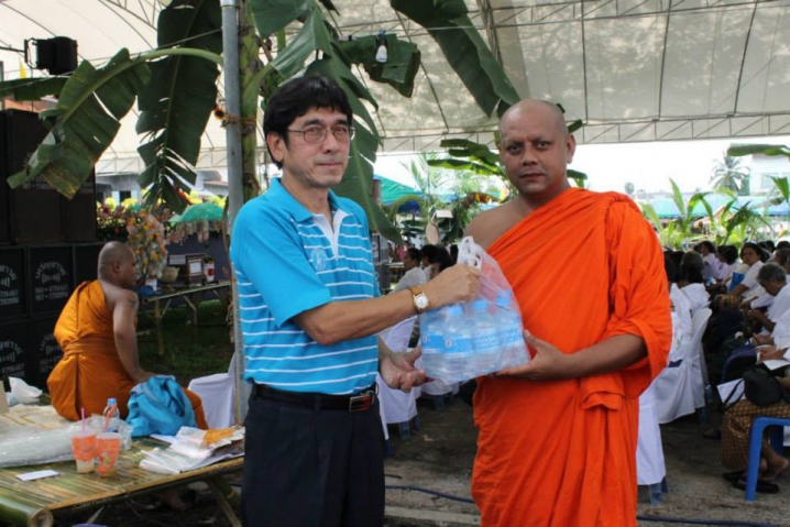นายวิบูลย์ สงวนพงศ์ ปลัดกระทรวงมหาดไทย เป็นประธานในพิธี ห่มผ้าพระธาตุและห่มผ้าพระปฏิมา