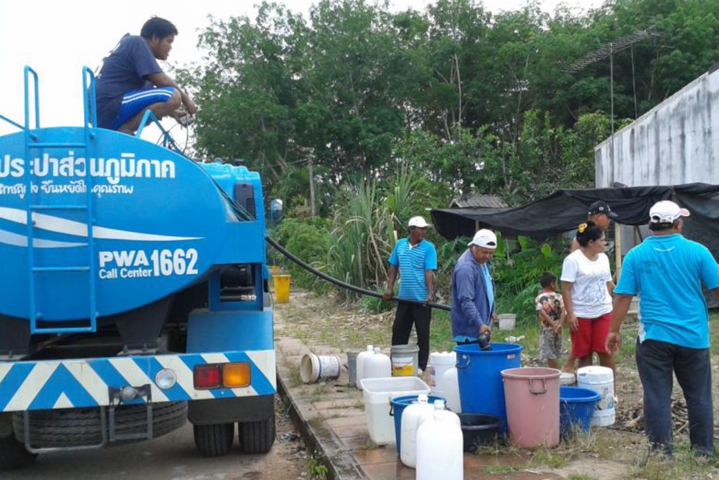 กปภ. ช่วยภัยแล้ง แจกน้ำประปาไปแล้วกว่า 500 ล้านลิตร