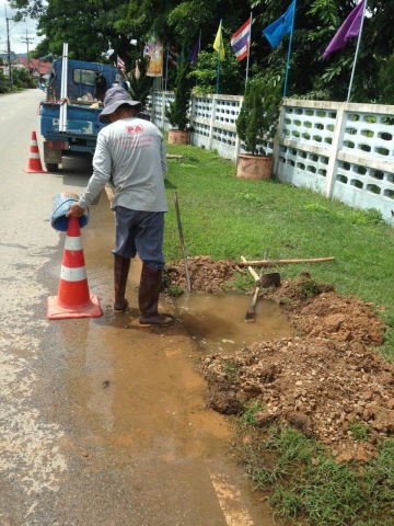 กปภ.สาขาร้องกวางออกโครงการเติมใจให้ประปาชน ครั้งที่ 4/2558