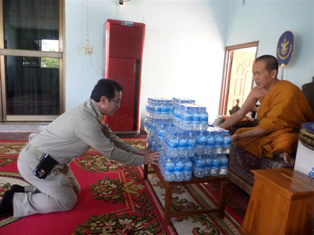กปภ.สาขาลำปาง มอบน้ำดื่ม ให้แก่ วัดม่อนจำศีล