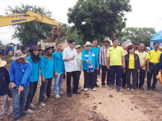 การประปาส่วนภูมิภาค สาขาจัตุรัส ร่วมงานและสนับสนุนน้ำดื่มตราสัญลักษณ์ กปภ. ในพิธีเปิดโครงการคลองสวย น้ำใส คนไทยมีความสุข จังหวัดชัยภูมิ (อบต.ละหาน) ณ ห้วยลำคันชู บ้านโนนจาน ต.ละหาน อ.จัตุรัส จ.ชัยภูมิ