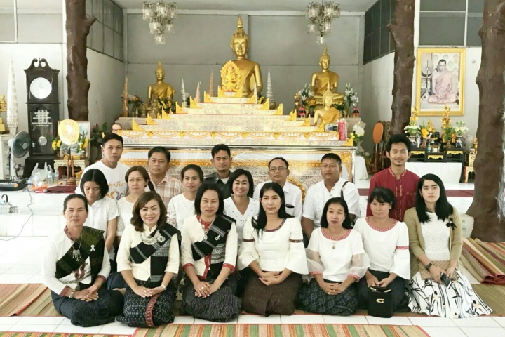 กปภ.สาขากุฉินารายณ์ ร่วมกิจกรรมเข้าวัดทำบุญเนื่องในวันออกพรรษา ประจำปี ๒๕๖๐