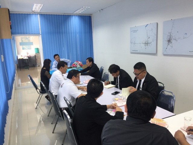 กปภ.สาขาหนองไผ่ ได้จัดประชุมหัวหน้าส่วน รัฐวิสาหกิจและผู้จัดการธนาคารทุกแห่ง