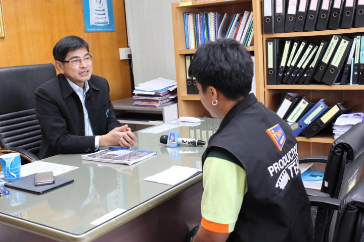 ผจก.กปภ. (พ) สาขาพัทยา ให้สัมภาษณ์สื่อฯ ท้องถิ่น เรื่อง โครงการ กปภ.ร้อยดวงใจ ถวายพ่อหลวง