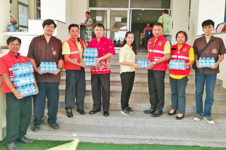 กปภ.สาขาอุบลราชธานี ร่วมสนับสนุนน้ำดื่มศูนย์ฯ ป้องกันอุบัติเหตุช่วงเทศกาลสงกรานต์
