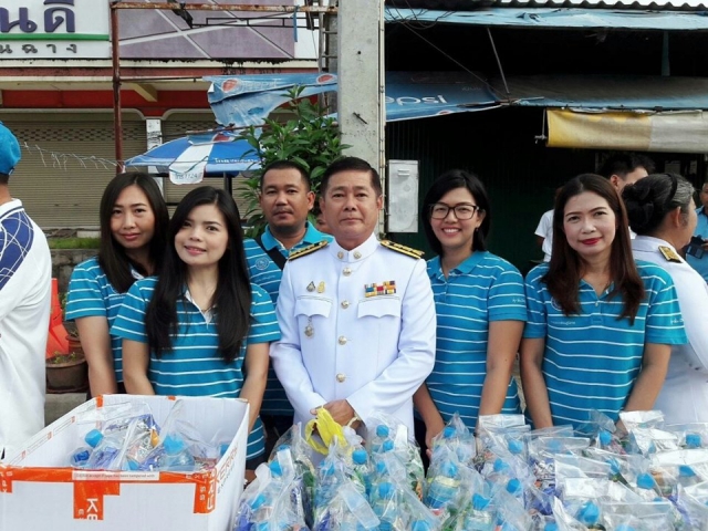 กปภ.บ้านฉาง ตักบาตรถวายเป็นพระราชกุศล วันเฉลิมพระชนมพรรษาสมเด็จพระนางเจ้าสิริกิติ์ พระบรมราชินีนาถ พระบรมราชชนนีพันปีหลวง