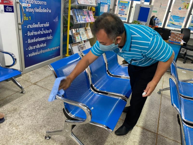 กปภ.สาขามุกดาหาร ดำเนินการป้องกันลดความเสี่ยงการแพร่กระจาย และเฝ้าระวังโรคติดต่อ COVID -19