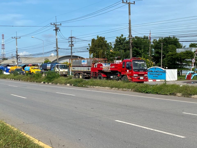 กปภ.สาขาจันทบุรี จ่ายน้ำฟรี 6,656 ลบ.ม. ช่วยภัยแล้ง " ด้วยการสนับสนุนน้ำประปาใสสะอาดให้แก่หน่วยงานราชการต่างๆโดยไม่คิดราคา เพื่อใช้สำหรับอุปโภคบริโภคให้แก่ประชาชน