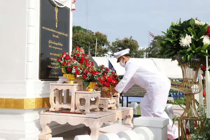 กปภ.ข.4 วางพานพุ่มถวายราชสักการะพระบรมราชานุสาวรีย์ รัชกาลที่ 6 ครบรอบ 105 ปี การพระราชทานนาม สุราษฎร์ธานี