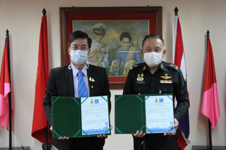 กปภ.ข.7 และกปภ.สาขาสกลนคร จัดพิธีลงนามรับมอบระบบประปาค่ายกฤษณ์สีวะรา อ.เมือง จ.สกลนคร