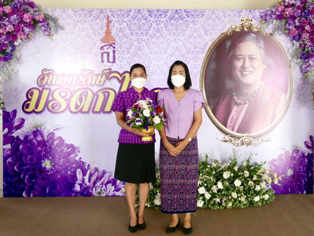 การประปาส่วนภูมิภาคสาขากระบี่ ร่วมพิธีถวายเครื่องราชสักการะ เนื่องในวันคล้ายวันพระราชสมภพสมเด็จพระกนิษฐาธิราชเจ้า กรมสมเด็จพระเทพรัตนราชสุดาฯ สยามบรมราชกุมารี วันอนุรักษ์มรดกไทย ประจำปี 2565