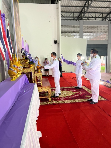 กปภ.สาขาจันดี ร่วมพิธีถวายเครื่องราชสักการะและวางพานพุ่ม และพิธีจุดเทียนถวายพระพรชัยมงคล กิจกรรมเฉลิมพระเกียรติสมเด็จพระนางเจ้าสุทิดา พัชรสุธาพิมลลักษณ พระบรมราชินี เนื่องในโอกาสวันเฉลิมพระชนมพรรษา 3 มิถุนายน 2565