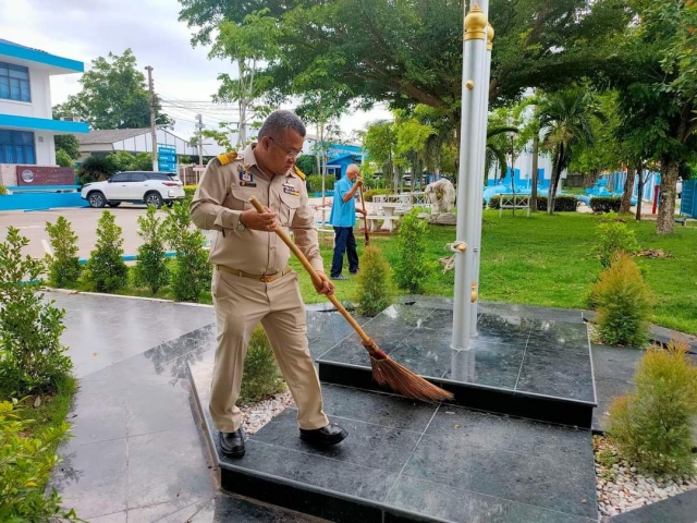 กปภ.สาขาสมุทรสาคร รวมพลังสามัคคีปรับภูมิทัศน์ ตามมาตรฐาน GECC