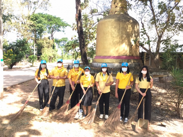 การประปาส่วนภูมิภาคสาขากบินทร์บุรี จัดกิจกรรมจิตอาสา ปรับปรุงภูมิทัศน์ ทำความสะอาดกวาดลานวัด เนื่องในวันคล้ายวันสวรรคต พระบาทสมเด็จพระจุลจอมเกล้าเจ้าอยู่หัว 23 ตุลาคม 2565