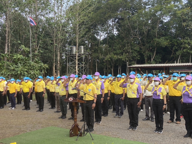 กปภ.สาขาขลุง เข้าร่วมกิจกรรมจิตอาสาพัฒนา ทำความสะอาดปรับภูมิทัศน์ เนื่องในวันคล้ายวันพระราชสมภพพระบาทสมเด็จพระนั่งเกล้าเจ้าอยู่หัว