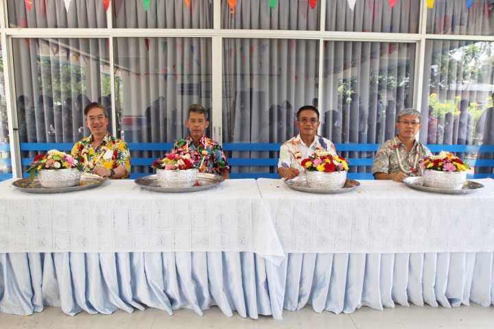 กปภ.เขต ๑ สืบสานประเพณีไทยจัดพิธีสรงน้ำพระพุทธรูปและรดน้ำดำหัวผู้ใหญ่ เนื่องในวันสงกรานต์ ๒๕๖๖