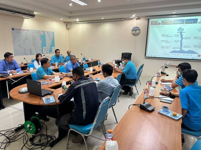 กปภ.สาขาสมุทรสาคร ร่วมประชุมหารือแนวทางการปรับลดระดับจุดสูบน้ำ ผ่านสื่ออิเล็กทรอนิกส์