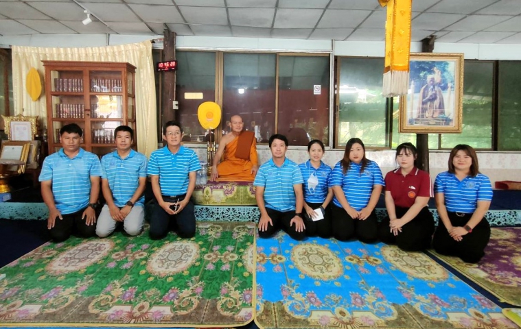 การประปาส่วนภูมิภาคสาขาบ้านโฮ่ง ถวายเทียนพรรษา เครื่องสังฆทาน พร้อมด้วยปัจจัย ถวายเป็นพุทธบูชา เนื่องในวันอาสาฬหบูชาและวันเข้าพรรษา ประจำปี 2566 ณ วัดถ้ำหลวงผาเวียง