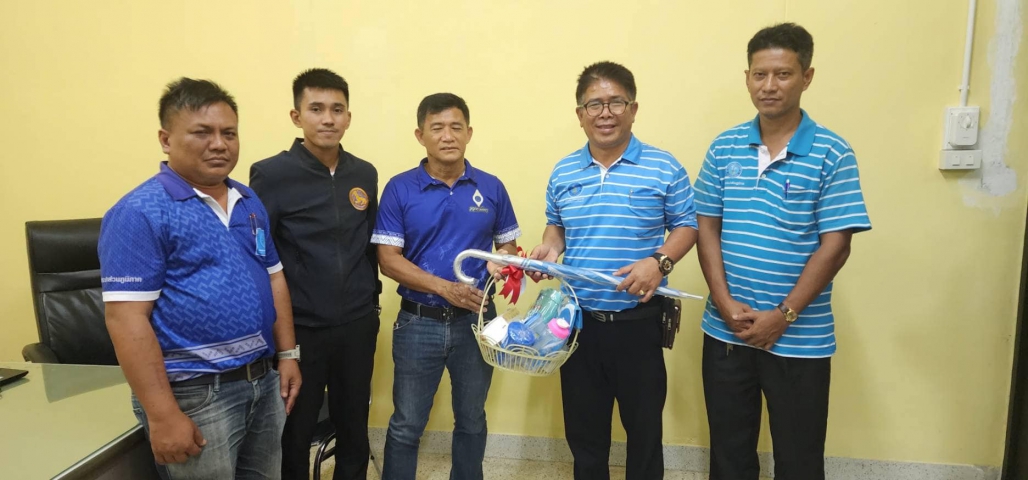 วันพฤหัสบดีที่ 9 พฤศจิกายน 2566 นำโดย นายธำรง คุ้มเพชร ผู้จัดการการประปาส่วนภูมิภาคสาขาตะกั่วป่า พร้อมด้วยหัวหน้างานและนายจักรี บุญสว่าง หัวหน้างานแหล่งน้ำ กปภ.ข.4 และทีมงาน ร่วมประชุมกับ นายธีร์ธาวัช แสงเขียว ปลัดอาวุโส และนายดำรง ฉิมทับ ปลัดปกครอง ที่ว่าการอำเภอท้ายเหมือง