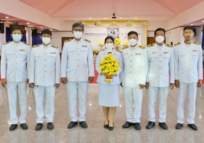 กปภ.สาขาปทุมธานี เข้าร่วมพิธีวางพานพุ่มดอกไม้สดถวายราชสักการะ เนื่องในวันพระบิดาแห่งฝนหลวง ประจำปี 2566