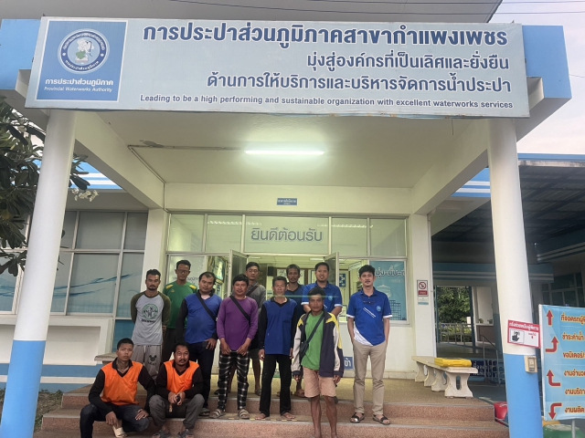 กปภ.สาขากำแพงเพชร รวมทีมช่าง ระดมซ่อมท่อแตกรั่วพื้นที่ DMA 10