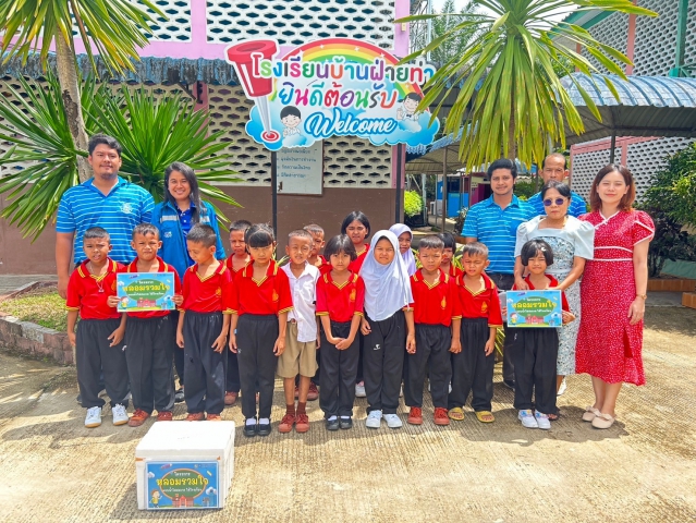 กปภ.สาขาตะกั่วป่า ดำเนินโครงการ หลอมรวมใจ มอบน้ำใสสะอาดให้โรงเรียน เฉลิมพระเกียรติพระบาทสมเด็จพระเจ้าอยู่หัว เนื่องในโอกาสพระราชพิธีมหามงคล เฉลิมพระชนมพรรษา 6 รอบ 28 กรกฎาคม 2567