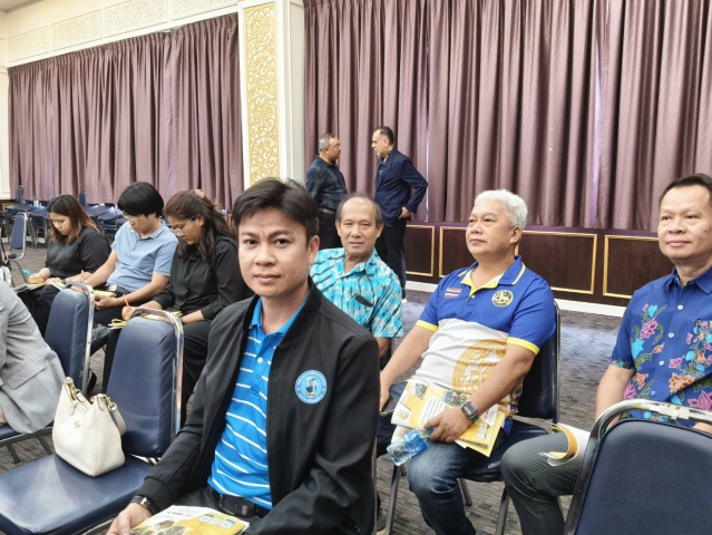 กปภ.สาขาภูเก็ต เข้าร่วมประชุมการประชุมสรุปผลการคัดเลือกแนวเส้นทางและรูปแบบโครงการ การศึกษาความเหมาะสมด้านเศรษฐกิจ วิศวกรรม และผลกระทบสิ่งแวดล้อมเบื้องต้น การพัฒนาโครงข่ายทางหลวงแนวใหม่ สาย บ.ป่าคลอก - บางคู จ.ภูเก็ต