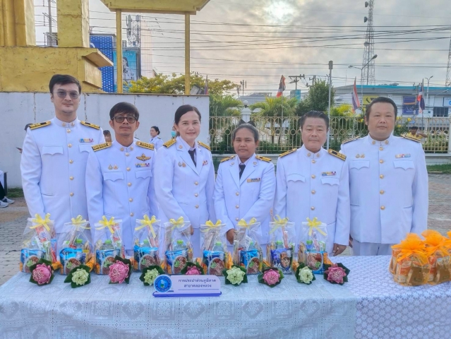 การประปาส่วนภูมิภาคสาขาคลองหลวง ร่วมพิธีทำบุญตักบาตรถวายพระราชกุศล และพิธีวางพวงมาลา เนื่องในวันนวมินทรมหาราช 13 ตุลาคม 2568