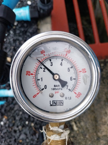 การประปาส่วนภูมิภาคสาขาอ่าวลึก ลงพื้นที่ตามโครงการ "ผู้ใช้น้ำมั่นใจ กปภ.เช็คชัวร์" โดยทำการตรวจสอบแรงดันน้ำ บริเวณพื้นที่อำเภออ่าวลึก จังหวัดกระบี่