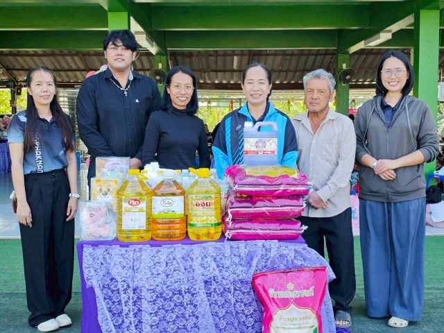 กปภ.สาขาบ้านบึง ปันน้ำใจ มอบของขวัญสนับสนุนกิจกรรมวันเด็กแห่งชาติ ณ โรงเรียนบ้านหนองผักหนาม