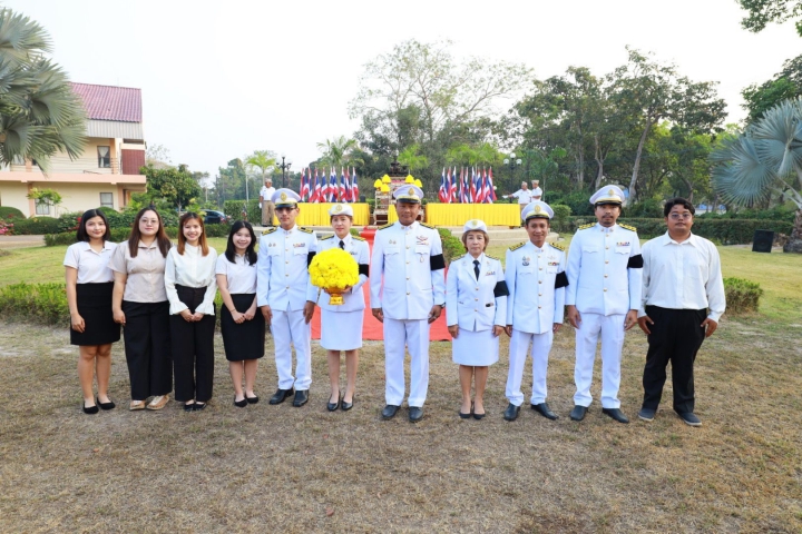 กปภ.สาขาปราจีนบุรี เข้าร่วมพีธีวางพานพุ่ถวายเครื่องราชสักการะหน้าพระบรมราชาอนุเสาวรีย์พ่อขุนรามคำแหงมหาราช