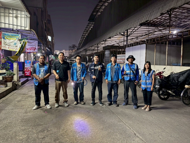 กปภ.สาขาอ้อมน้อย ลงพื้นที่ทำกิจกรรมลดน้ำสูญเสียเชิงรุก บริเวณ DMA10 ซอยแปซิฟิกส์ ต.อ้อมน้อย อ.กระทุ่มแบน จ.สมุทรสาคร