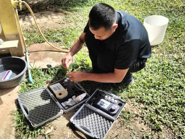 การประปาส่วนภูมิภาคสาขาอ่าวลึก ลงพื้นที่ตรวจสอบคุณภาพน้ำประปาตามแผนโครงการจัดการน้ำสะอาด (WSP) ในพื้นที่ตำบลอ่าวลึกเหนือ อำเภออ่าวลึก จังหวัดกระบี่