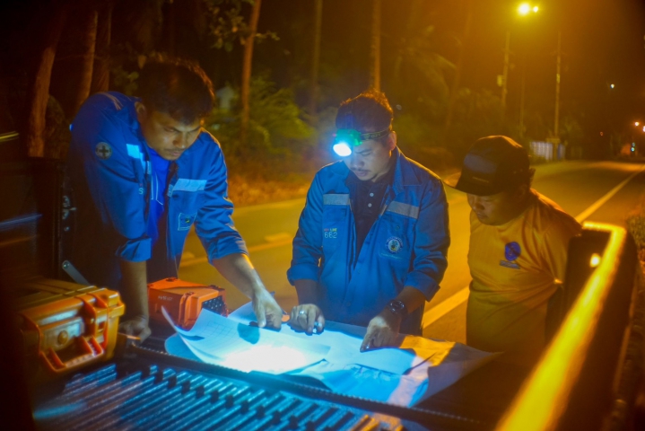 กปภ.สาขาขนอม ลงพื้นที่ปฏิบัติงานลดน้ำสูญเสีย ดำเนินการทำ STEP TEST ย่อย MM-03-สถานีจ่ายน้ำท้องเนียน