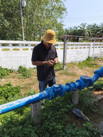 การประปาส่วนภูมิภาคสาขาคลองท่อม ลงพื้นที่สุ่มอ่านมาตรออนไลน์