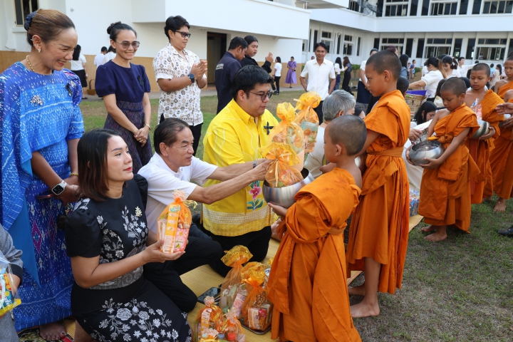การประปาส่วนภูมิภาคสาขาชุมพร   ร่วมพิธีทำบุญตักบาตรพระภิกษุสามเณรภาคฤดูร้อน ในโครงการบรรพชาอุปสมบทและบวชศีลจาริณีภาคฤดูร้อน  ประจำปีงบประมาณ พ.ศ. 2569