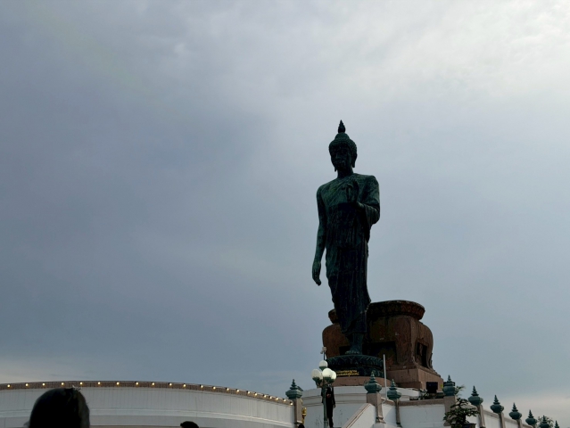 กปภ.สาขาอ้อมน้อย ร่วมกิจกรรมงานส่งเสริมเผยแพร่พระพุทธศาสนา เนื่องในวันวิสาขบูชา (ช่วงเย็น)
