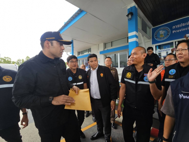มท.3 ลงพื้นที่ติดตามการแก้ไขปัญหาคุณภาพน้ำประปาพื้นที่บ้านฉางพลา กำชับ กปภ. เร่งสร้างความเชื่อมั่นประชาชน