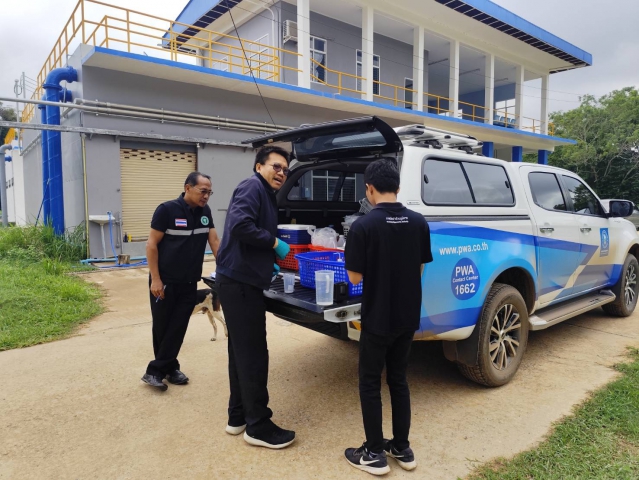 กปภ.ข.6 และ กปภ.สาขากุฉินารายณ์ ร่วมกับสำนักงานสาธารณสุขอำเภอกุฉินารายณ์ ดำเนินการเก็บตัวอย่างน้ำประปาโครงการน้ำประปาดื่มได้ ปี 2569