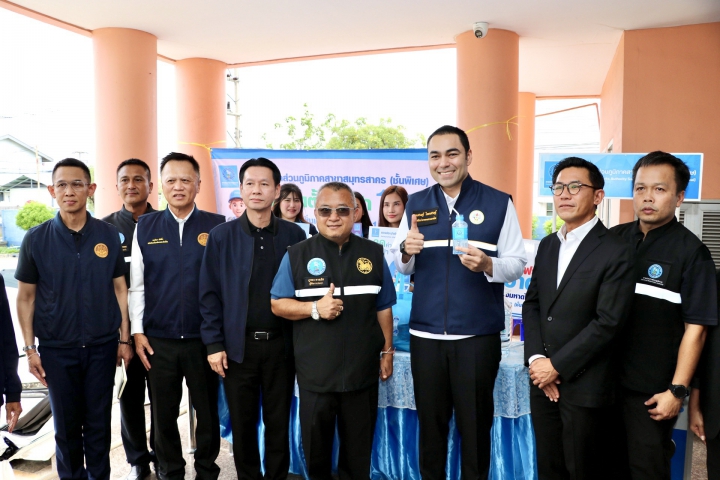 กปภ.สาขาสมุทรสาคร (พ) ร่วมให้การต้อนรับ นายเจเศรษฐ์ ไทยเศรษฐ์ รัฐมนตรีช่วยว่าการกระทรวงมหาดไทย ลงพื้นที่ติดตามโครงการป้องกันน้ำท่วมจังหวัดสมุทรสาคร