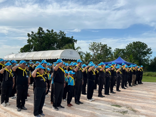 การประปาส่วนภูมิภาคสาขาเพชรบุรี เข้าร่วมกิจกรรมปลูกหญ้าแฝก พื้นที่โครงการแก้มลิงลำห้วยใหญ่ ระยะที่ 2