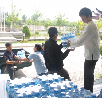 ไฟล์แนบ พนักงานจากสำนักงานตำรวจภูธรจังหวัดเชียงใหม่ผู้มารับน้ำที่การประปาส่วนภูมิภาคเขต ๙