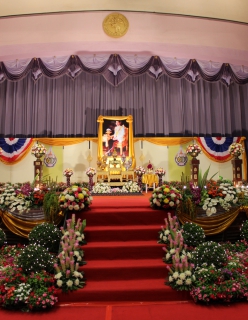ไฟล์แนบ ณ เวที พิธีถวายพระพรชัยมงคลและถวายราชสดุดีเฉลิมพระเกียรติสมเด็จพระบรมโอรสาธิราช ฯ สยามมกุฎราชกุมาร
