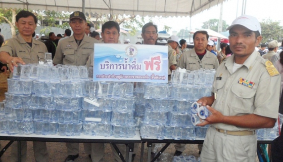 ไฟล์แนบ กปภ.สาขาขอนแก่น(พ) มอบน้ำดื่ม จำนวน  2,000ขวด สนับสนุนกิจกรรม ประกาศเจตนารมณ์จังหวัดขอนแก่น ไม่ยุ่งเกี่ยวยาเสพติด
