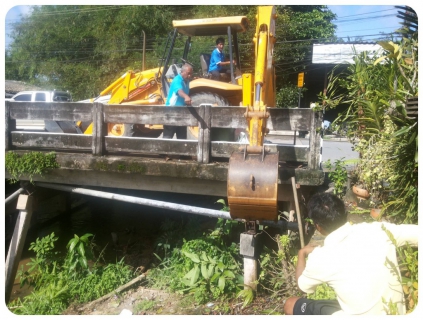 ไฟล์แนบ กปภ.สาขาทุ่งสง ร่วมกับเทศบาลเมืองทุ่งสง ย้ายแนวท่อชั่วคราว