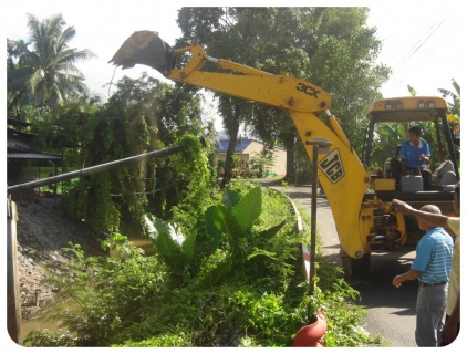 ไฟล์แนบ กปภ.สาขาทุ่งสง ร่วมกับเทศบาลเมืองทุ่งสง ย้ายแนวท่อชั่วคราว